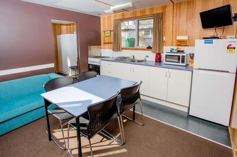 Discovery Parks â€“ Cradle Mountain - Australian Directory 35