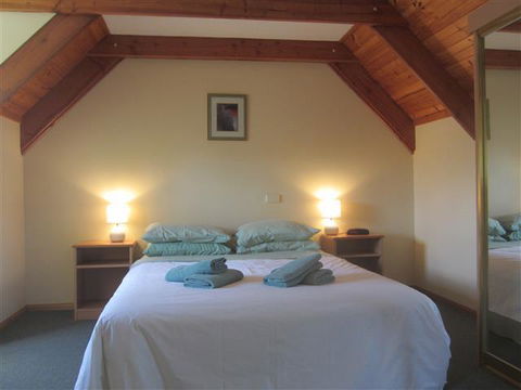 Kitty's Place - Australian Directory 5