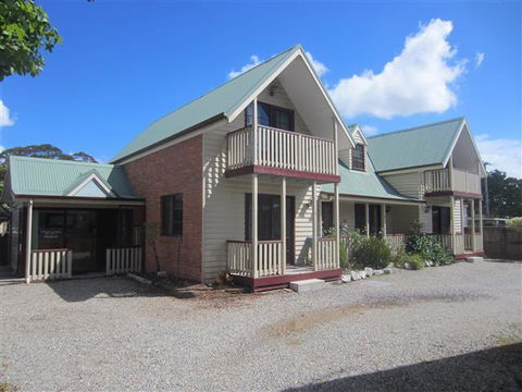 Kitty's Place - Australian Directory 4
