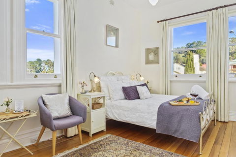 Cygnet Old Bank - Australian Directory 6