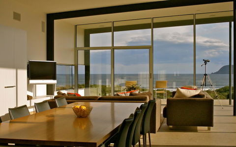 Cloudy Bay Beach House - Australian Directory 1
