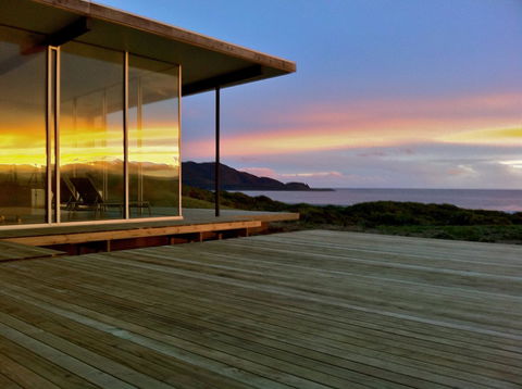 Cloudy Bay Beach House - Australian Directory 7