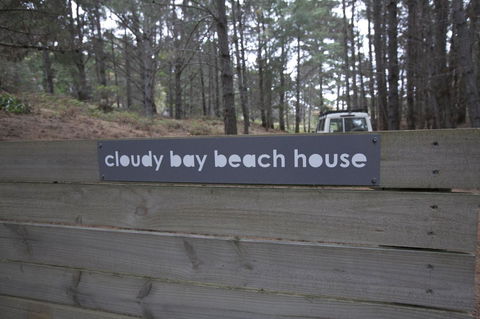 Cloudy Bay Beach House - Australian Directory 4