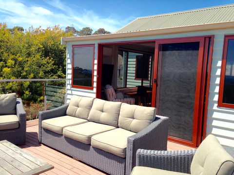 DOLPHIN LOOKOUT COTTAGE - Amazing Views Of The Bay Of Fires - Australian Directory 4
