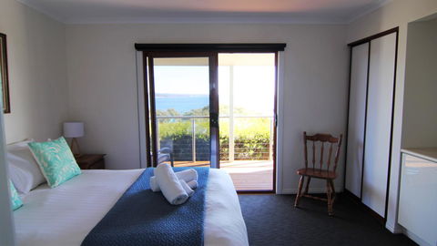 DOLPHIN LOOKOUT COTTAGE - Amazing Views Of The Bay Of Fires - Australian Directory 13