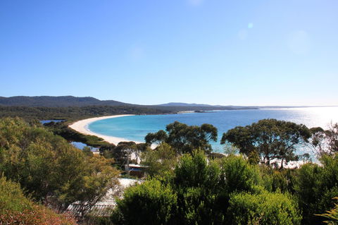 DOLPHIN LOOKOUT COTTAGE - Amazing Views Of The Bay Of Fires - Australian Directory 9