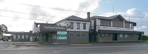 Bridge Hotel - Australian Directory 13