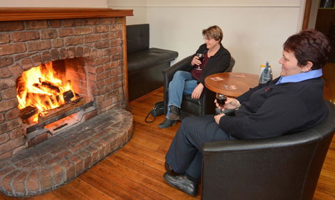 Bridge Hotel - Australian Directory 16