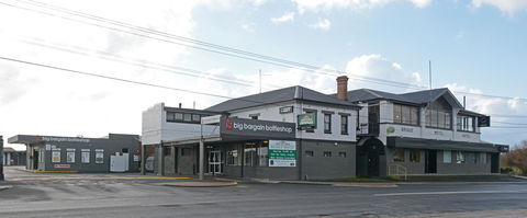 Bridge Hotel - Australian Directory 25