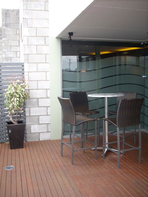 Bridge Hotel - Australian Directory 18