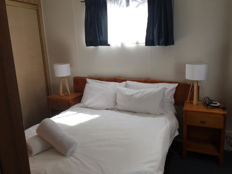 Regatta Point Tavern & Holiday Villas - Australian Directory 26
