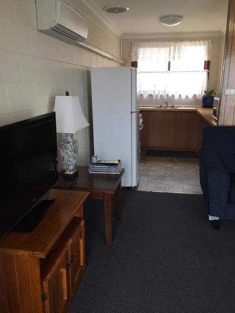Regatta Point Tavern & Holiday Villas - Australian Directory 6