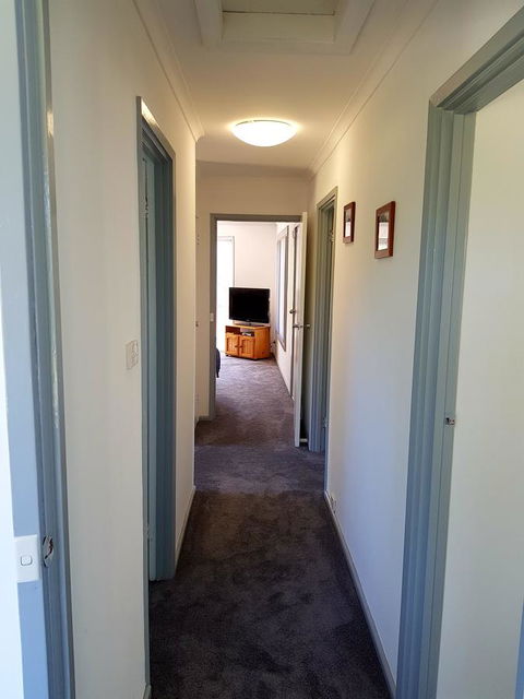 Regatta Point Tavern & Holiday Villas - Australian Directory 30
