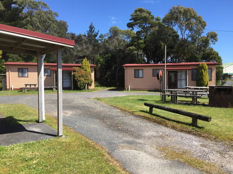 Regatta Point Tavern & Holiday Villas - Australian Directory 24
