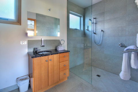 Freycinet Stone Studio 5 - Australian Directory 5