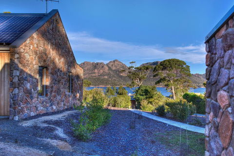 Freycinet Stone Studio 5 - Australian Directory 4