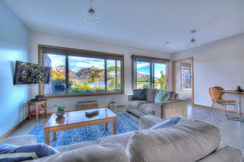 Freycinet Stone Studio 5 - Australian Directory 3