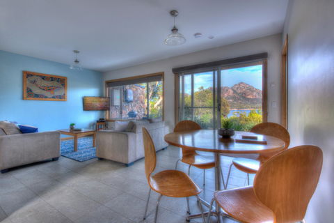 Freycinet Stone Studio 5 - Australian Directory 10