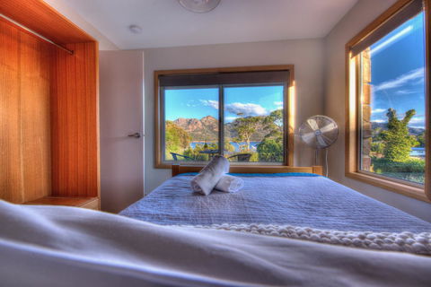 Freycinet Stone Studio 5 - Australian Directory 6