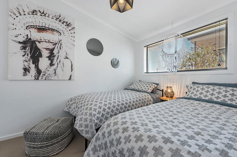 Hawley Beach Escape - Australian Directory 9