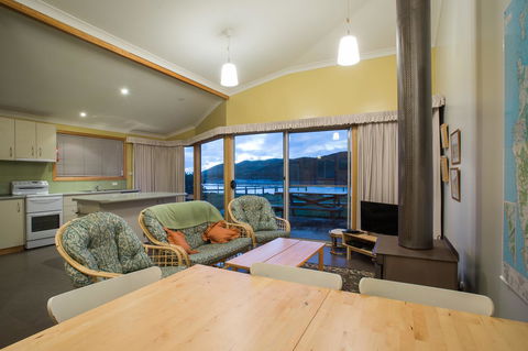 Arthur Riverfront And Sea Lodge Downstream - Australian Directory 0
