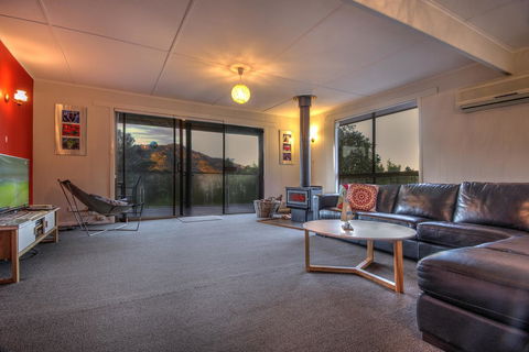 Cove Beach Apartment 2 - Australian Directory 2