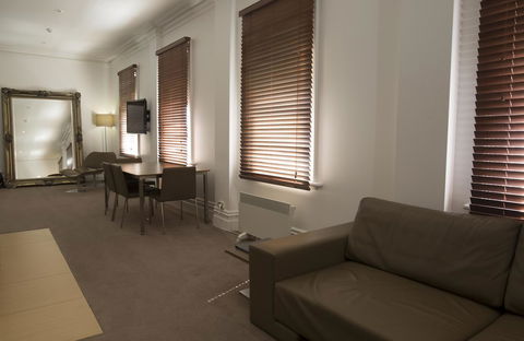 Ikon Hotel - Australian Directory 13