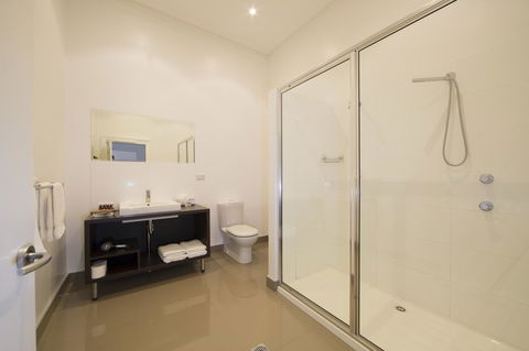 Ikon Hotel - Australian Directory 8