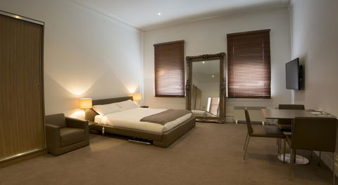 Ikon Hotel - Australian Directory 1