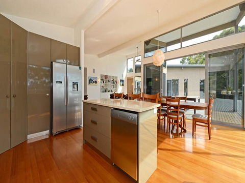 Cloudy Bay Lagoon Estate - Australian Directory 8