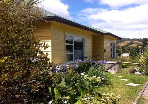 Eden Orchard & Farmstay - Australian Directory 1