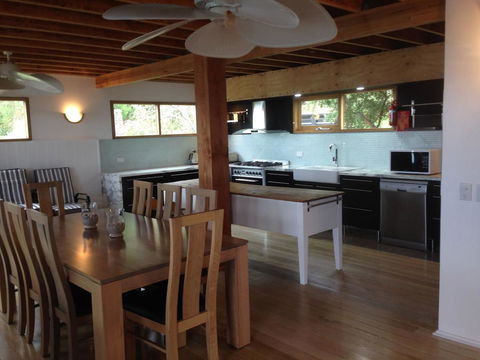 Driftwood Bay Of Fires - Australian Directory 9