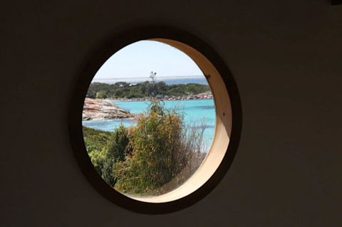Driftwood Bay Of Fires - Australian Directory 11