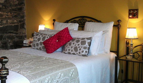 Touchwood Cottages - Australian Directory 28