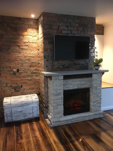 3ree- Spacious & Charming Apartment - Australian Directory 4