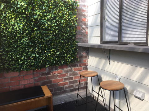 3ree- Spacious & Charming Apartment - Australian Directory 7