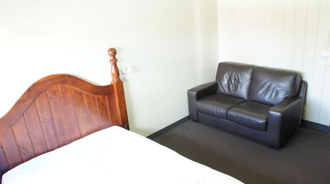 Swansea Backpacker Lodge - Australian Directory 11