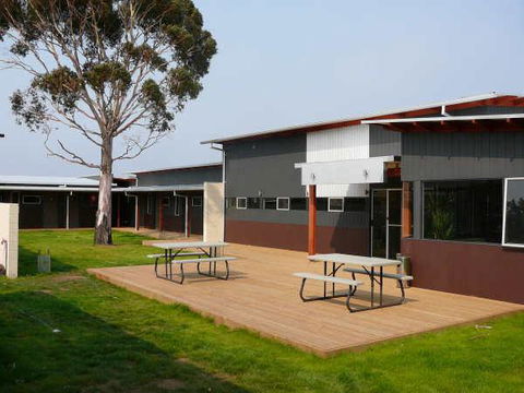 Swansea Backpacker Lodge - Australian Directory 8