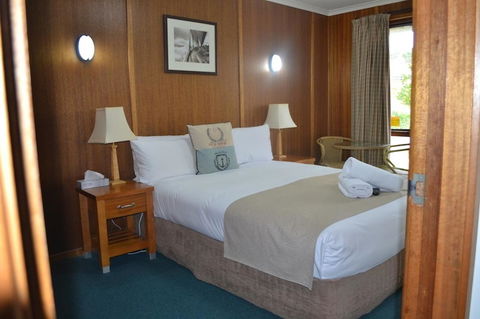 Point Lonsdale Guest House - Australian Directory 5
