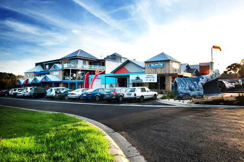 The Island Accommodation - Australian Directory 25