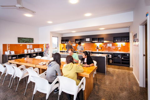 The Island Accommodation - Australian Directory 19