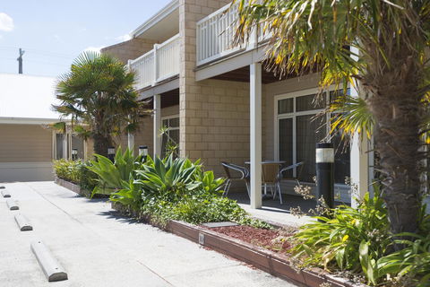Port Campbell Parkview Motel & Apartments - Australian Directory 30