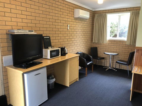 Port Campbell Parkview Motel & Apartments - Australian Directory 19