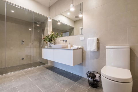 Brooklands Apartments - Australian Directory 9