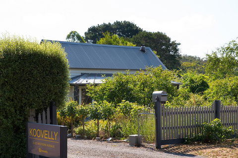 Koovelly Spa Villa - Australian Directory 11