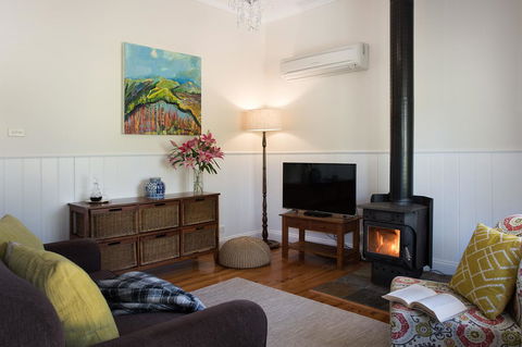 Koovelly Spa Villa - Australian Directory 1