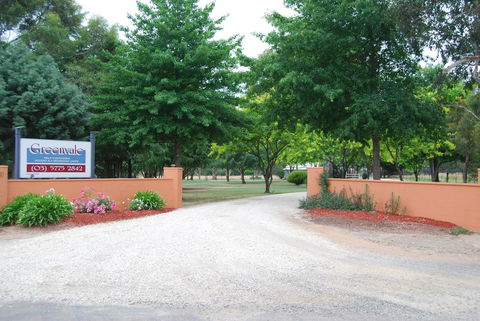 Greenvale Holiday Units - Australian Directory 1