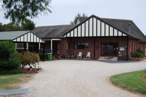 Greenvale Holiday Units - Australian Directory 4