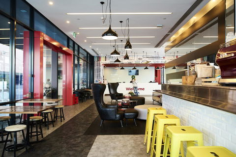 Ibis Melbourne Swanston Street Hotel - Australian Directory 23