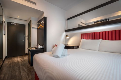 Ibis Melbourne Swanston Street Hotel - Australian Directory 7